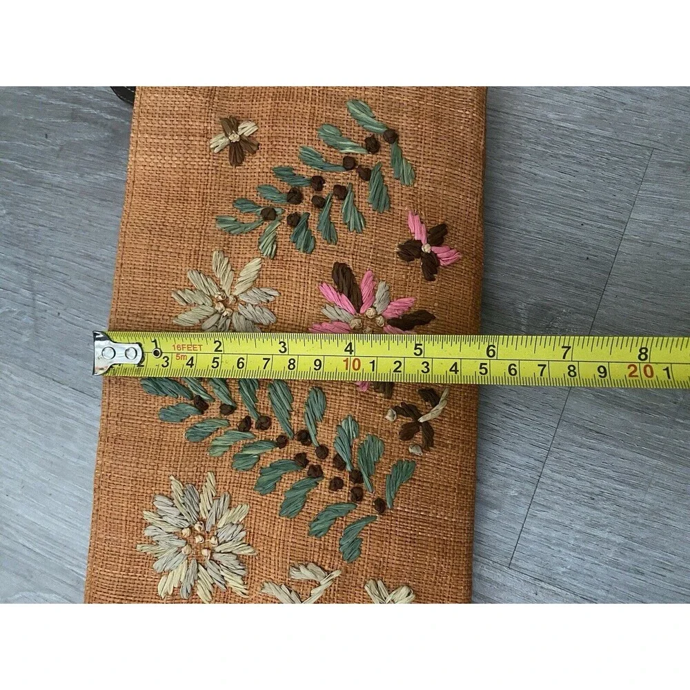 Liz Claiborne Baguette Cross Body Bag Boho Cottagecore Embroidered Flowers Straw - Picture 12 of 15
